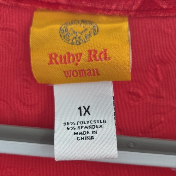 Ruby Rd Elegant Red Velvety Floral Tunic - Picture 2 of 16